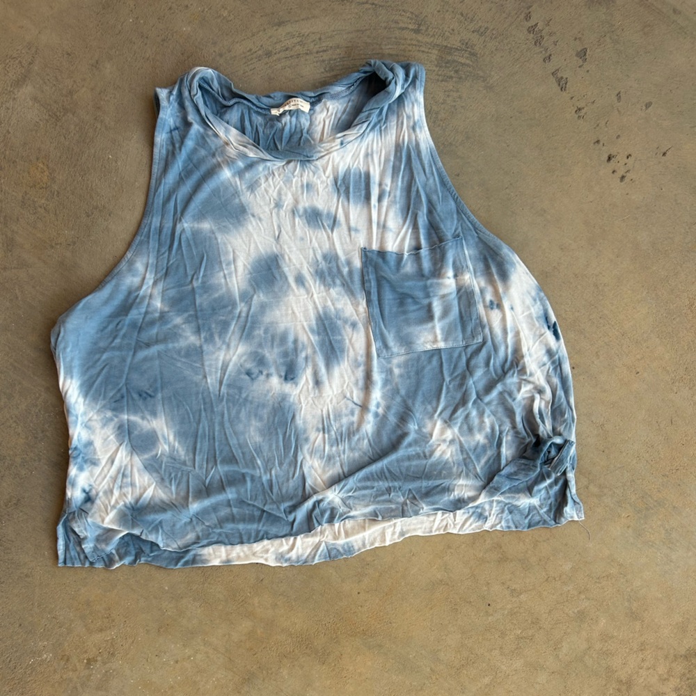 Lovestitch Hi Low Tye Dyed Sleeveless Crop Top with Pocket in Cloud Large